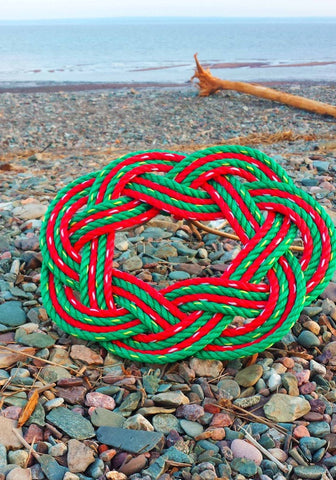 Holiday Manila Rope Wreath